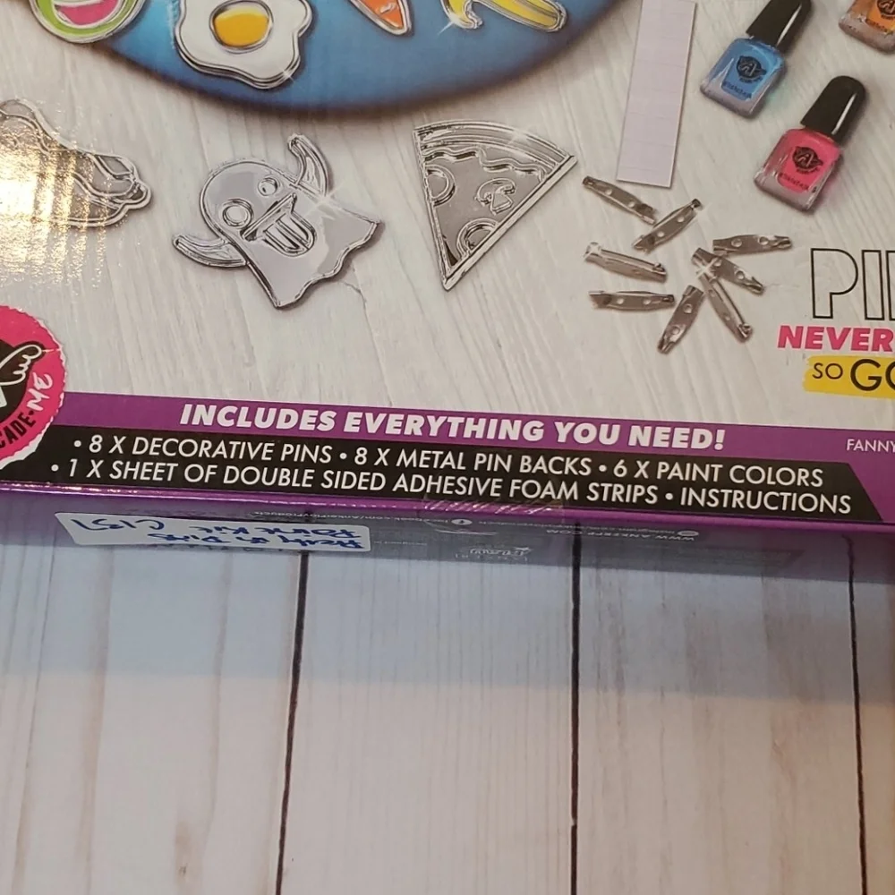 PRETTY IN PENS BUNDLE